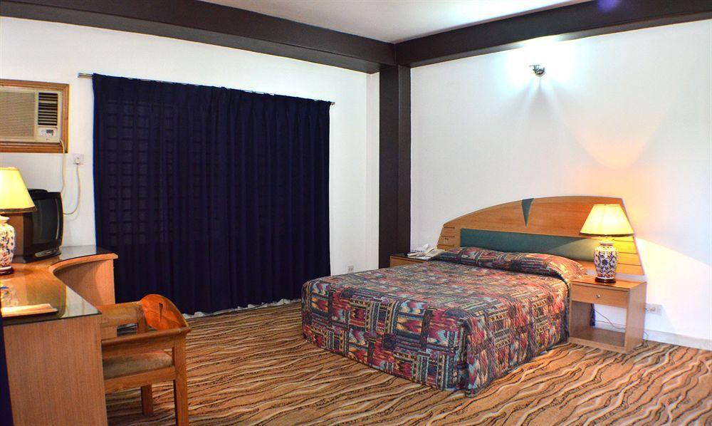 อะเมซอน ลิลลี เรสซิเดนซ์ Hotel ธากา ภายนอก รูปภาพ