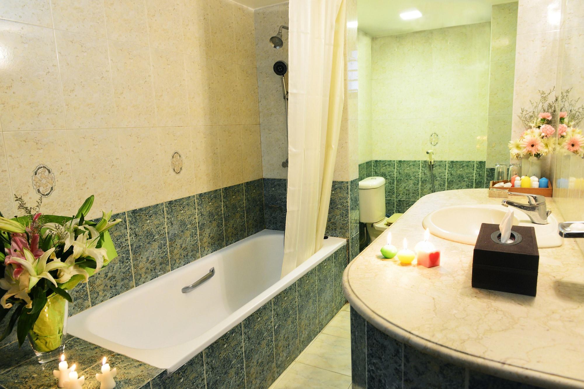 อะเมซอน ลิลลี เรสซิเดนซ์ Hotel ธากา ภายนอก รูปภาพ