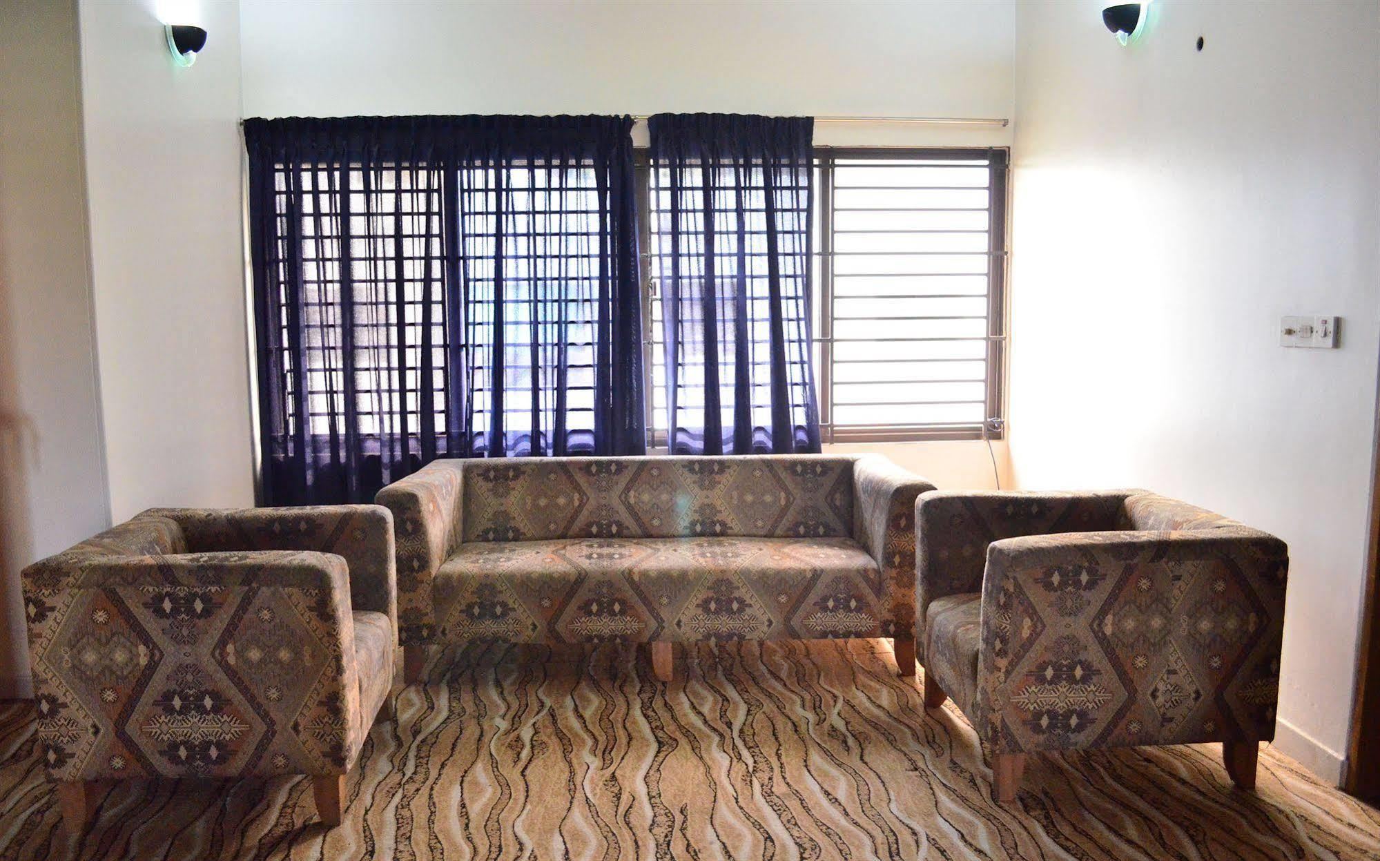 อะเมซอน ลิลลี เรสซิเดนซ์ Hotel ธากา ภายนอก รูปภาพ